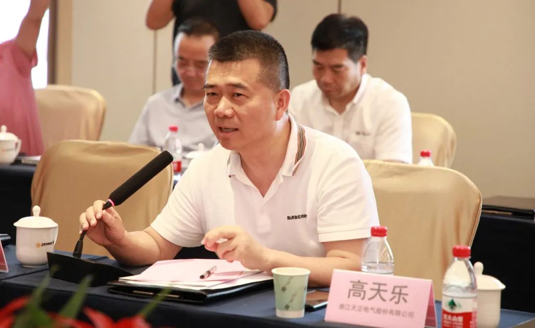 慶祝建黨百年華誕 商會組織企業(yè)家走進創(chuàng)力開展參觀座談等活動(圖2) 慶祝建黨百年華誕 商會組織企業(yè)家走進創(chuàng)力開展參觀座談等活動(圖2)