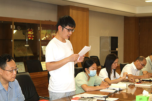 【匯聚青年力量 奮進時代征程】創(chuàng)力集團黨支部召開專題黨課暨預備黨員轉正黨員大會(圖2) 【匯聚青年力量 奮進時代征程】創(chuàng)力集團黨支部召開專題黨課暨預備黨員轉正黨員大會(圖2)