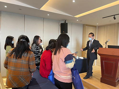 “呵護她健康” 創(chuàng)力集團舉辦女性健康知識講座(圖2) “呵護她健康” 創(chuàng)力集團舉辦女性健康知識講座(圖2)