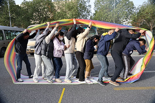 車輪滾滾1.jpg 躍動創(chuàng)力 智勝未來 | 創(chuàng)力集團(tuán)2025年主題運(yùn)動會圓滿落幕(圖18)